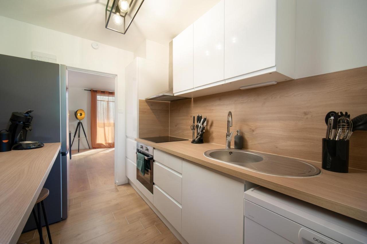 Grand Appartement 3 Chambres Avec Clim Et Balcon Marseille Luaran gambar