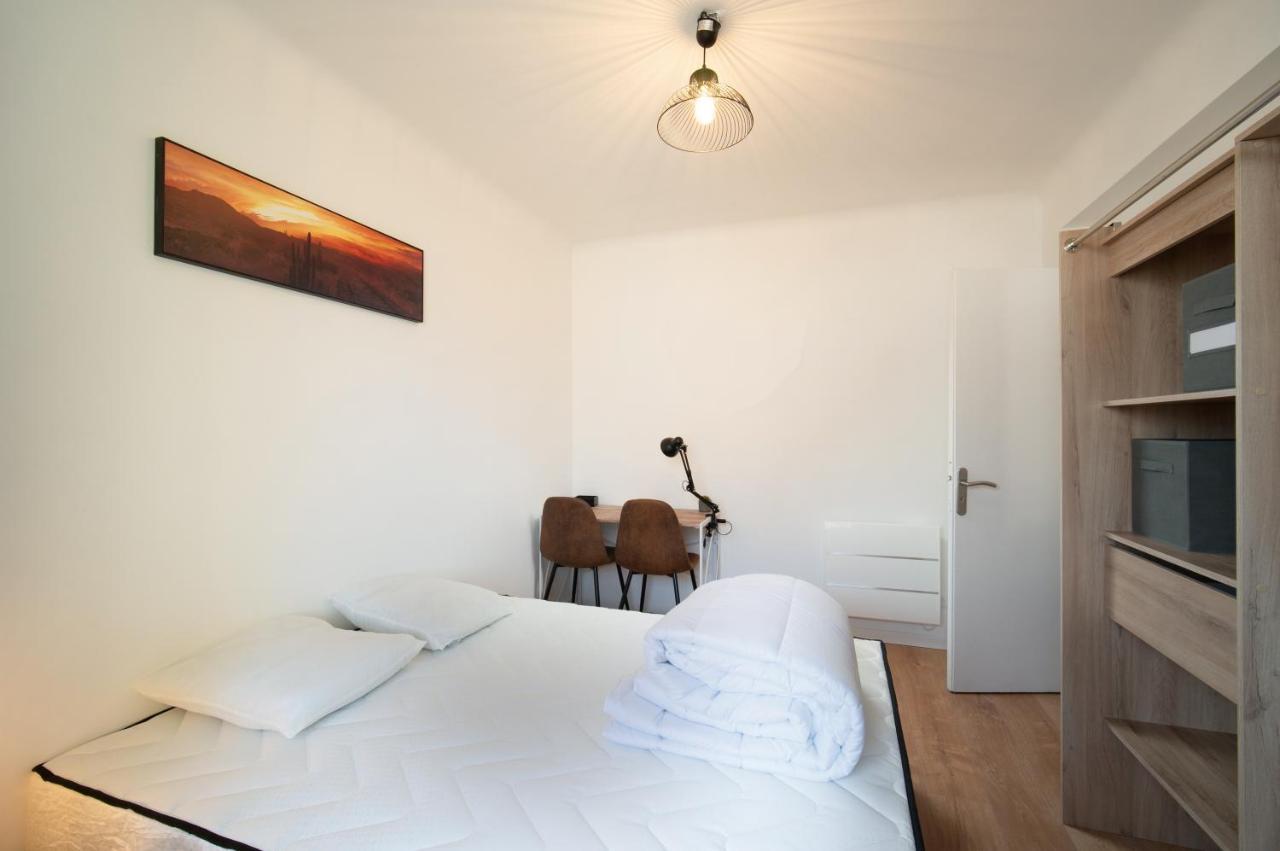 Grand Appartement 3 Chambres Avec Clim Et Balcon Marseille Luaran gambar