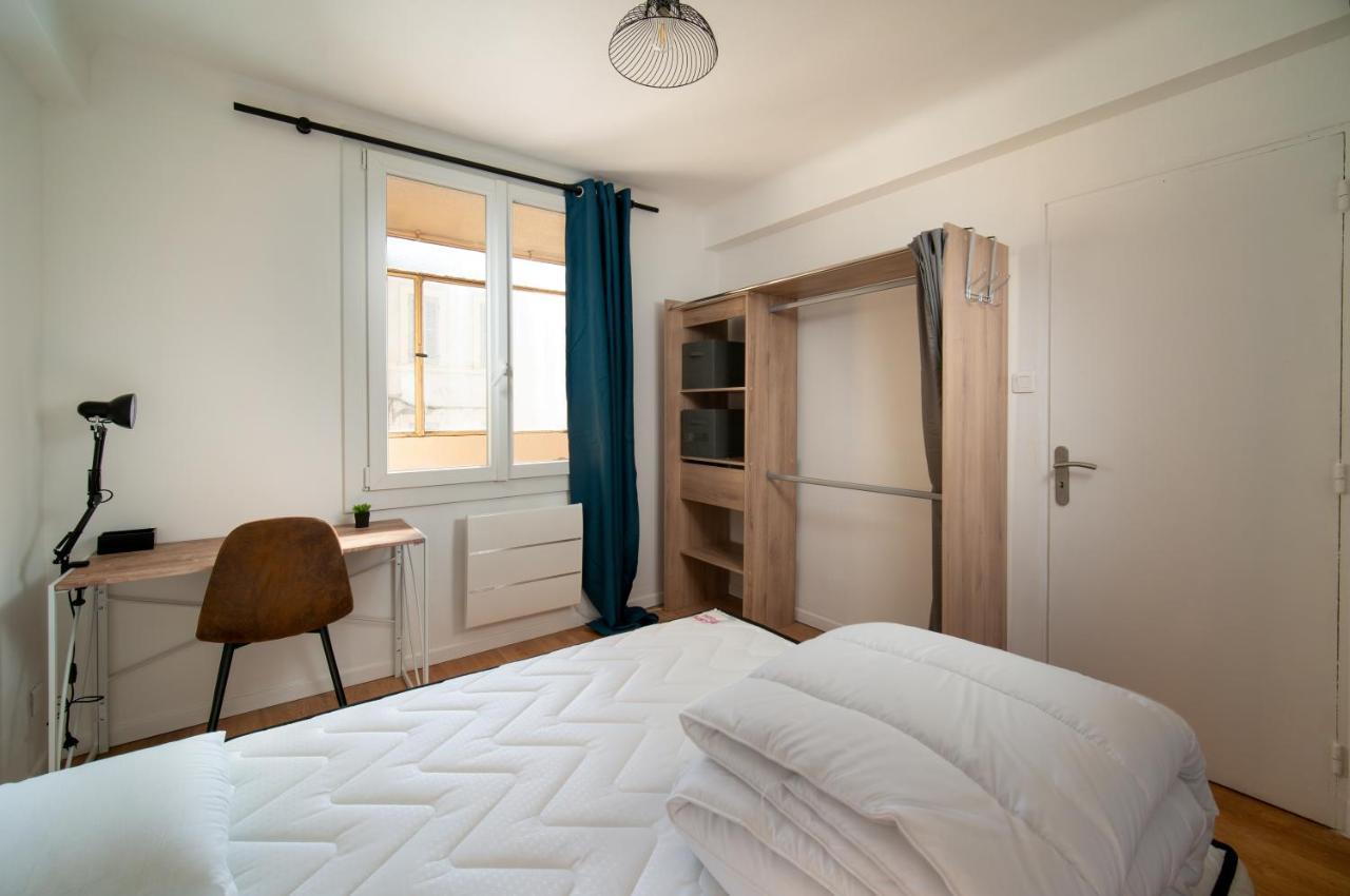 Grand Appartement 3 Chambres Avec Clim Et Balcon Marseille Luaran gambar