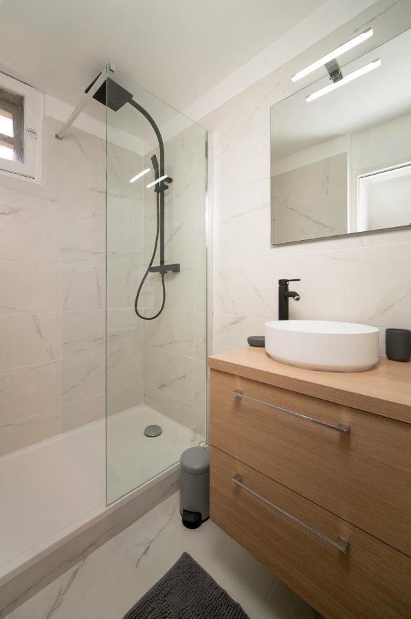 Grand Appartement 3 Chambres Avec Clim Et Balcon Marseille Luaran gambar